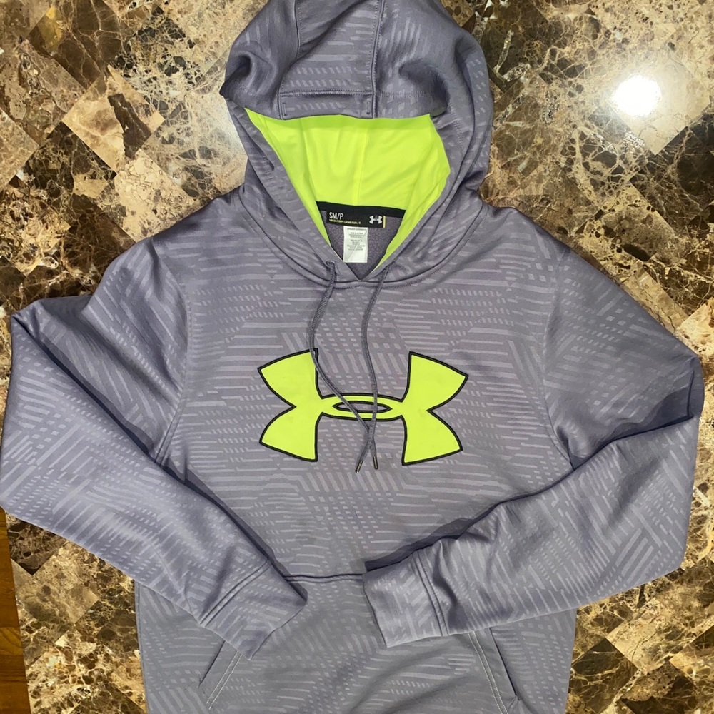 Adult small, Under Armour men’s hoodie